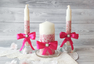 Свадебные свечи "Малиновый звон" с подсвечниками 17-444