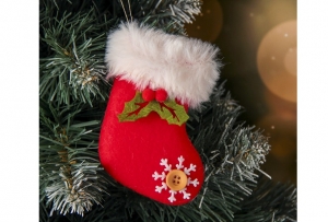 Мягкая подвеска "Рождественский носок с пуговкой" 45-7753